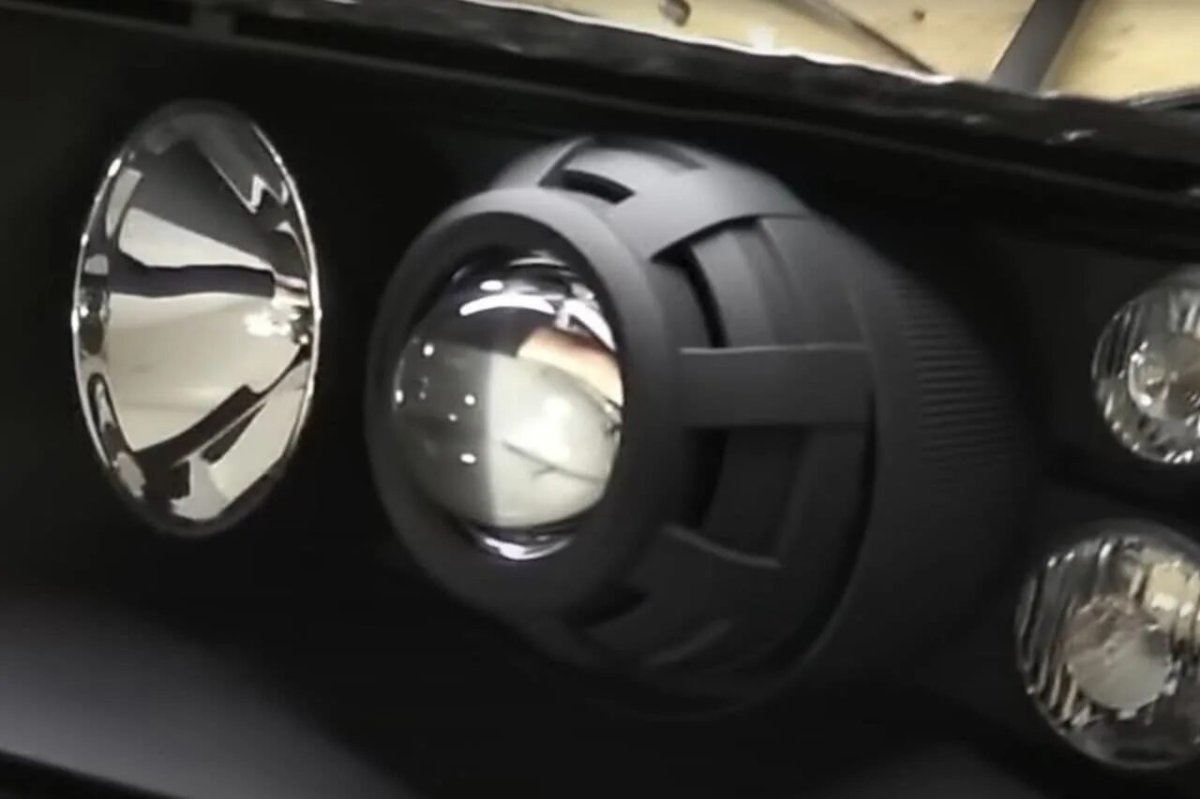 Bi led линзы VW t5 Multivan драйв