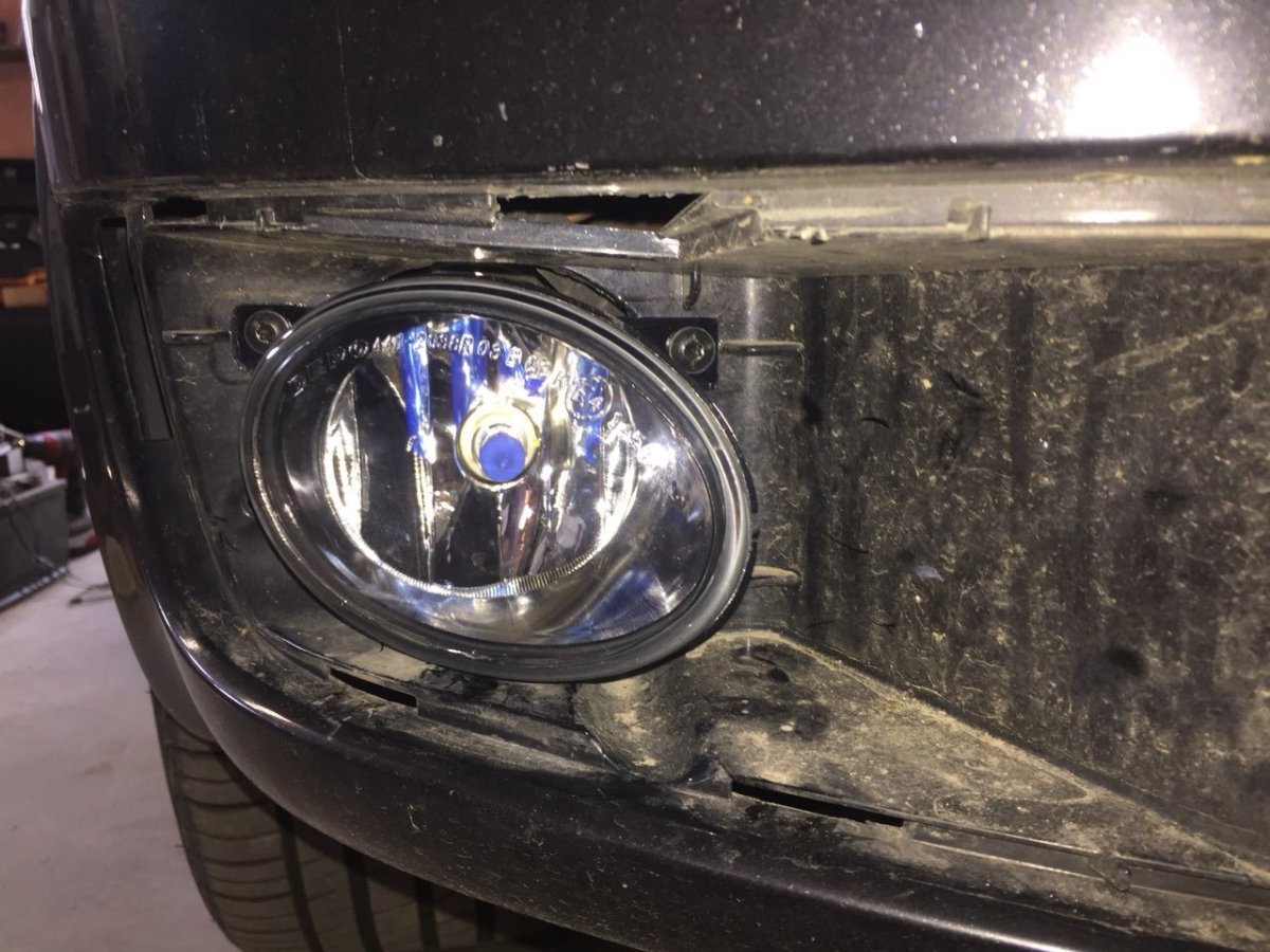 Volkswagen крепление ПТФ