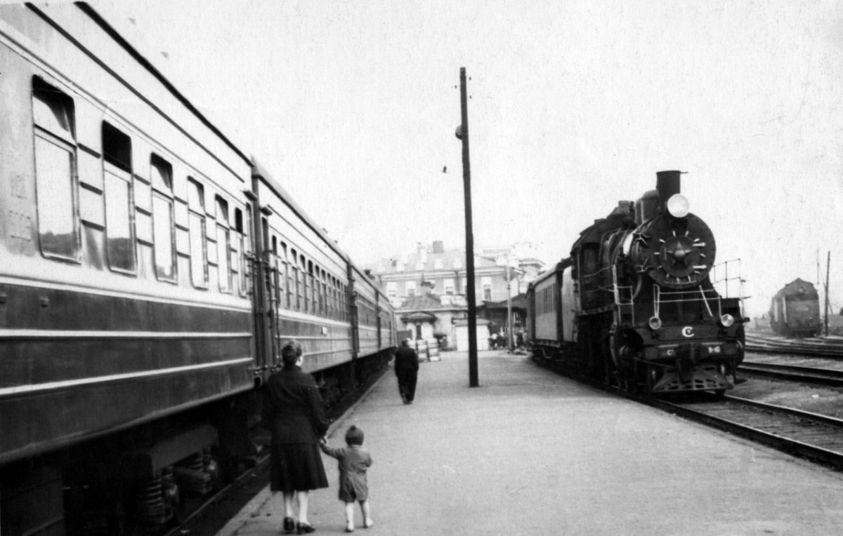 ЖД вокзал Рыбинск перрон