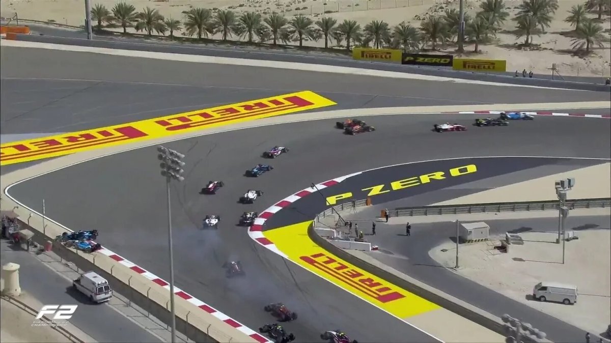 Выезд с питлейна формула 1