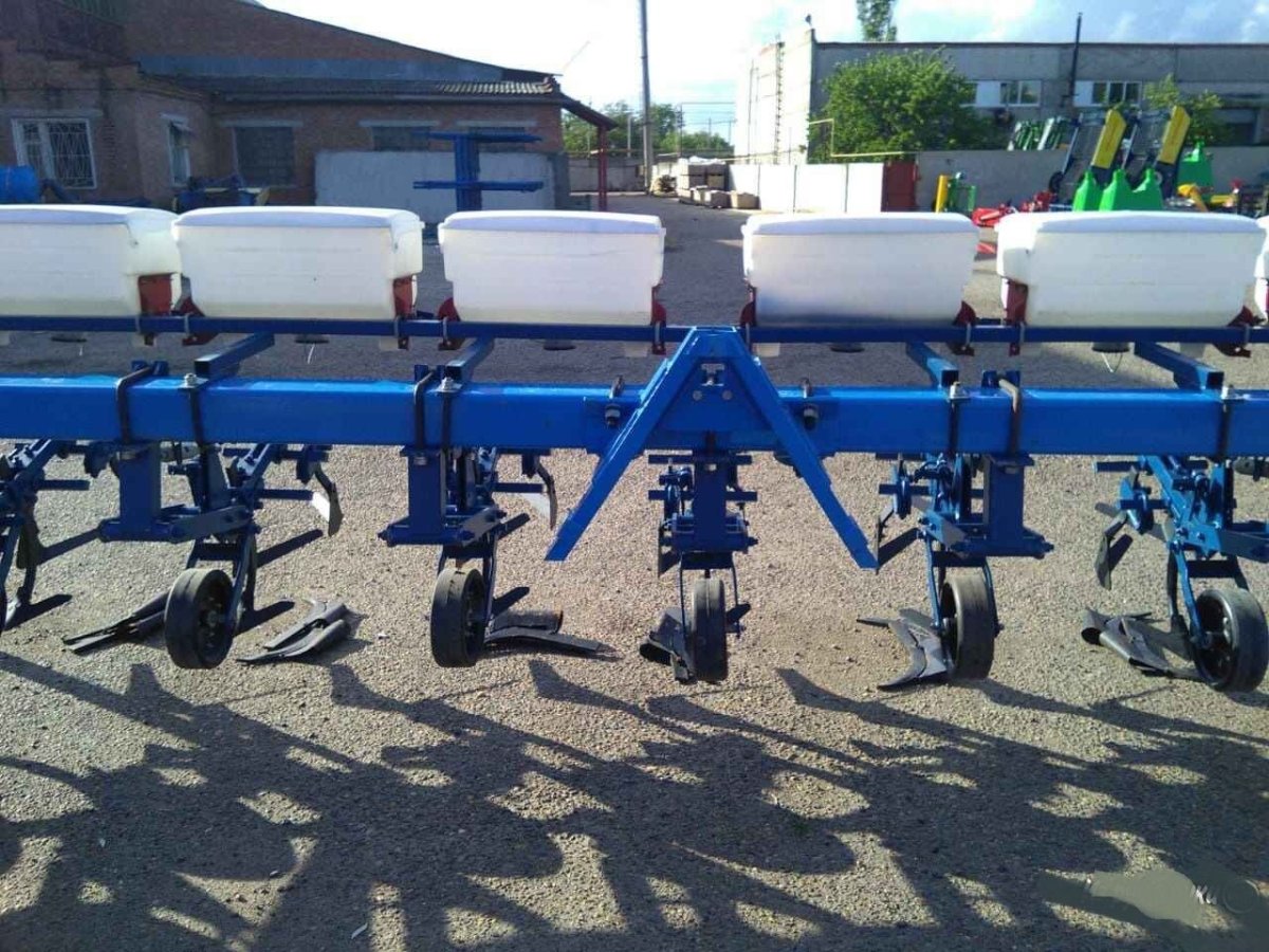 Междурядный культиватор КРН-5.6