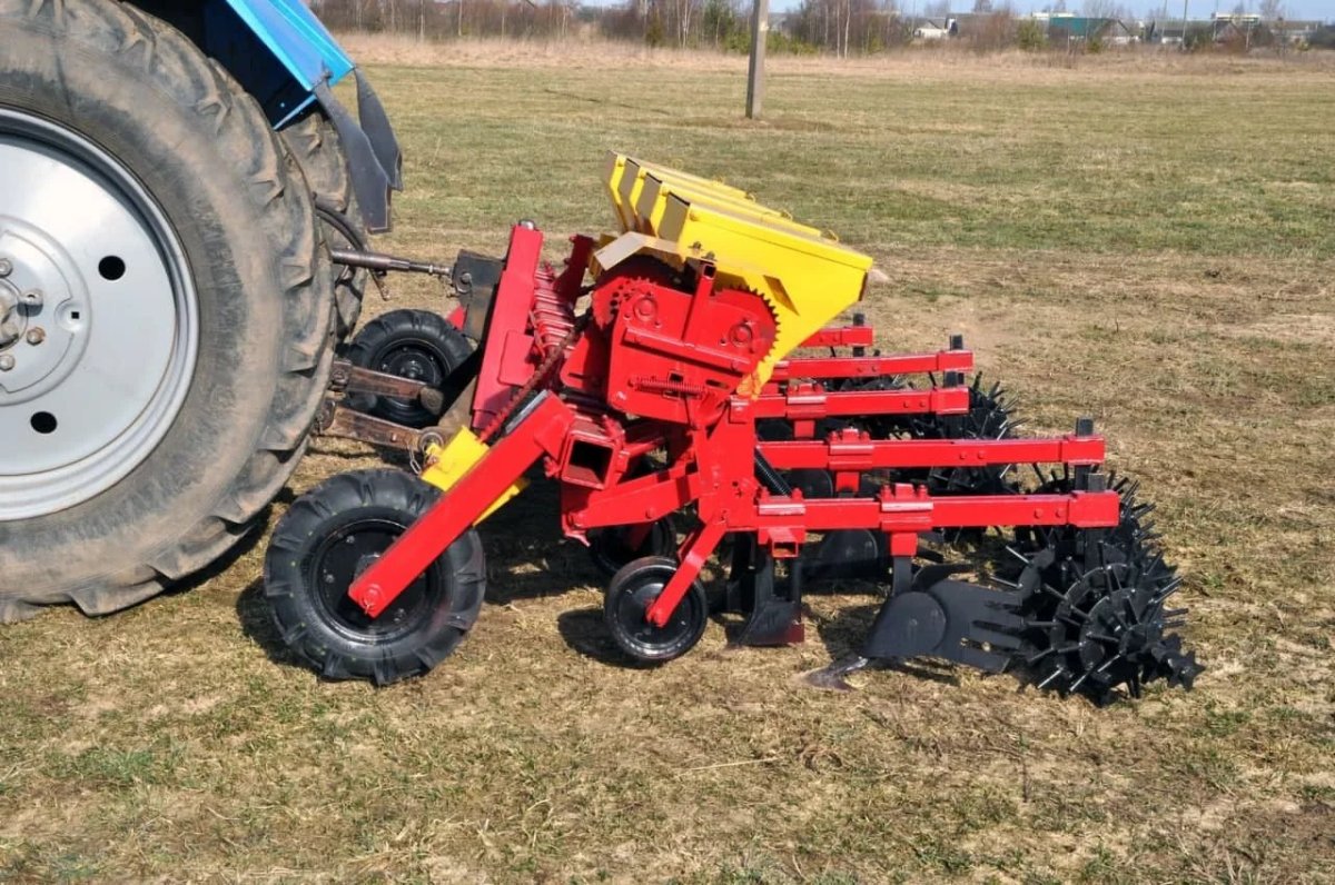 Культиватор-окучник навесной кон-2.8