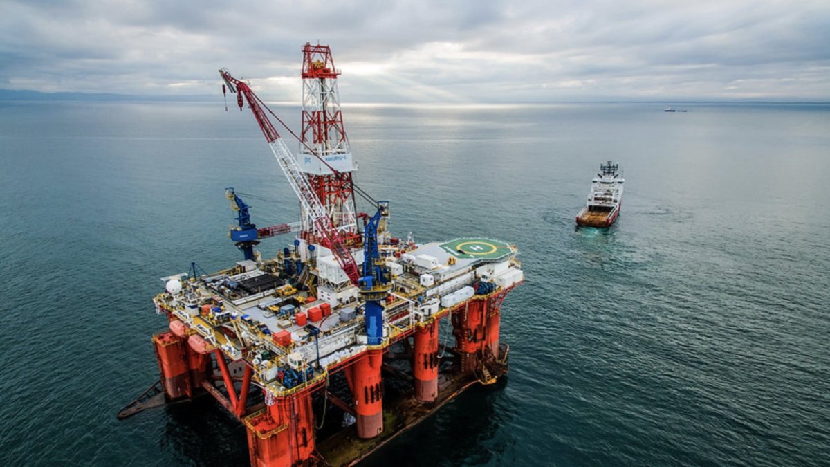 Охотское море Газпром нефть шельф