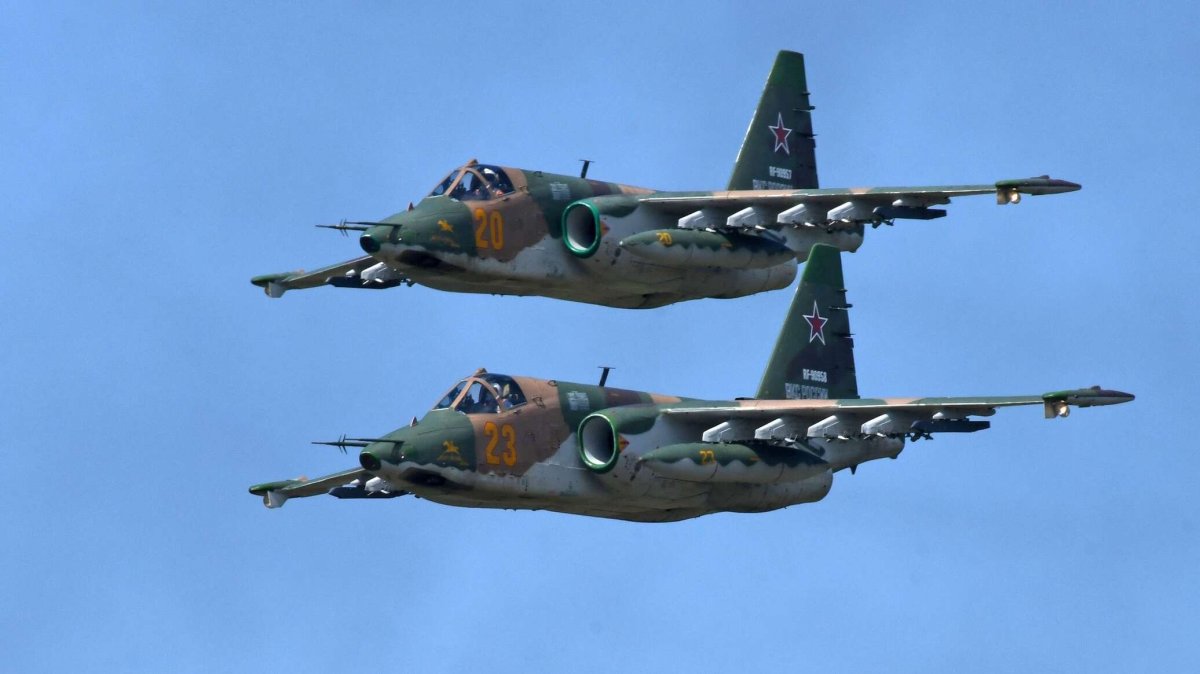 Су-25 Штурмовик Грач 25