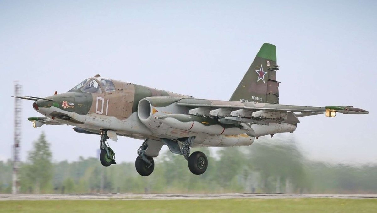 Русский Штурмовик Су 25