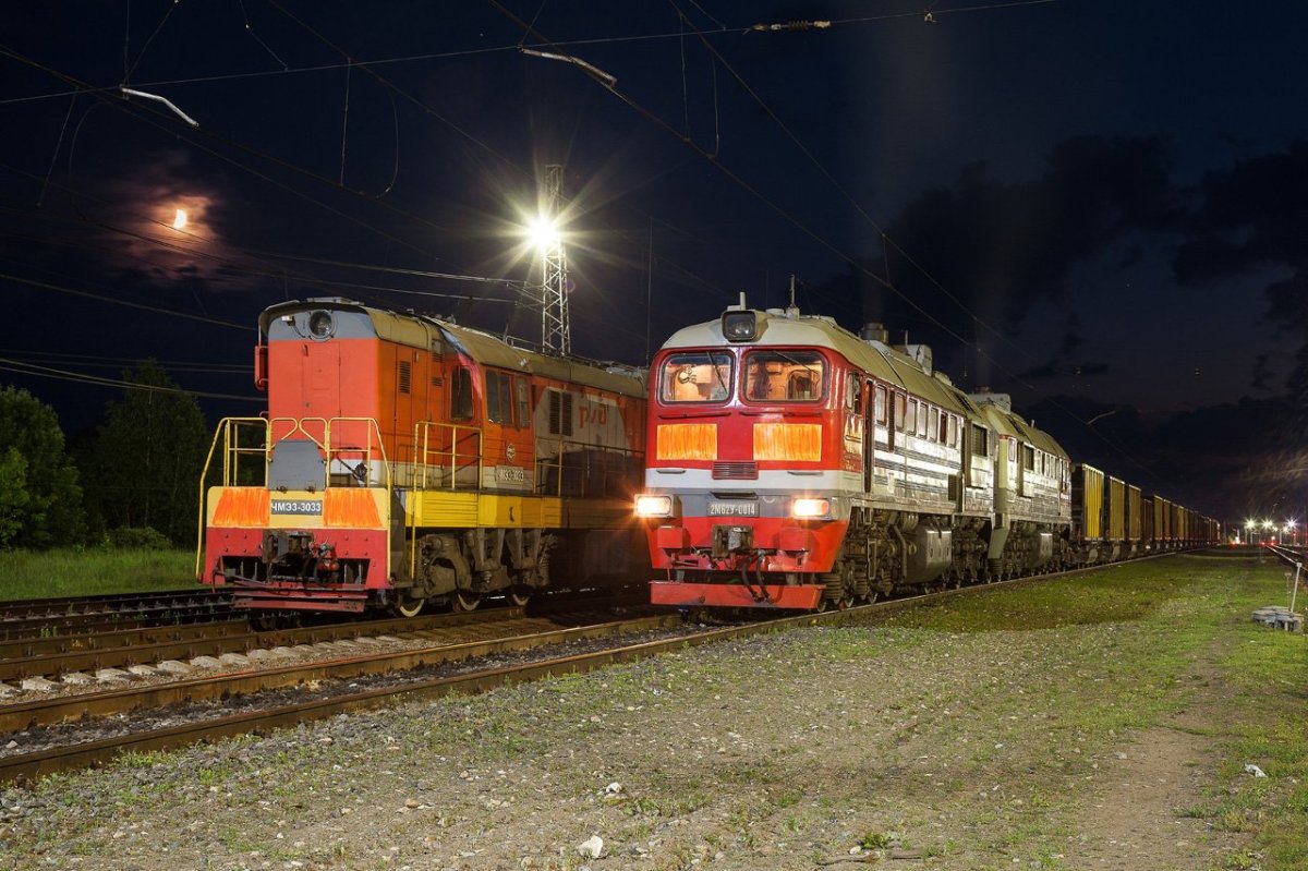 Локомотив 2м62 тепловоз