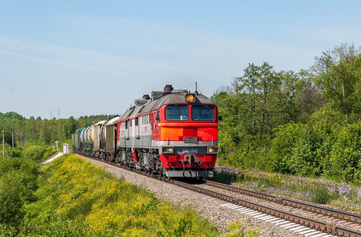 Тепловоз 2м62