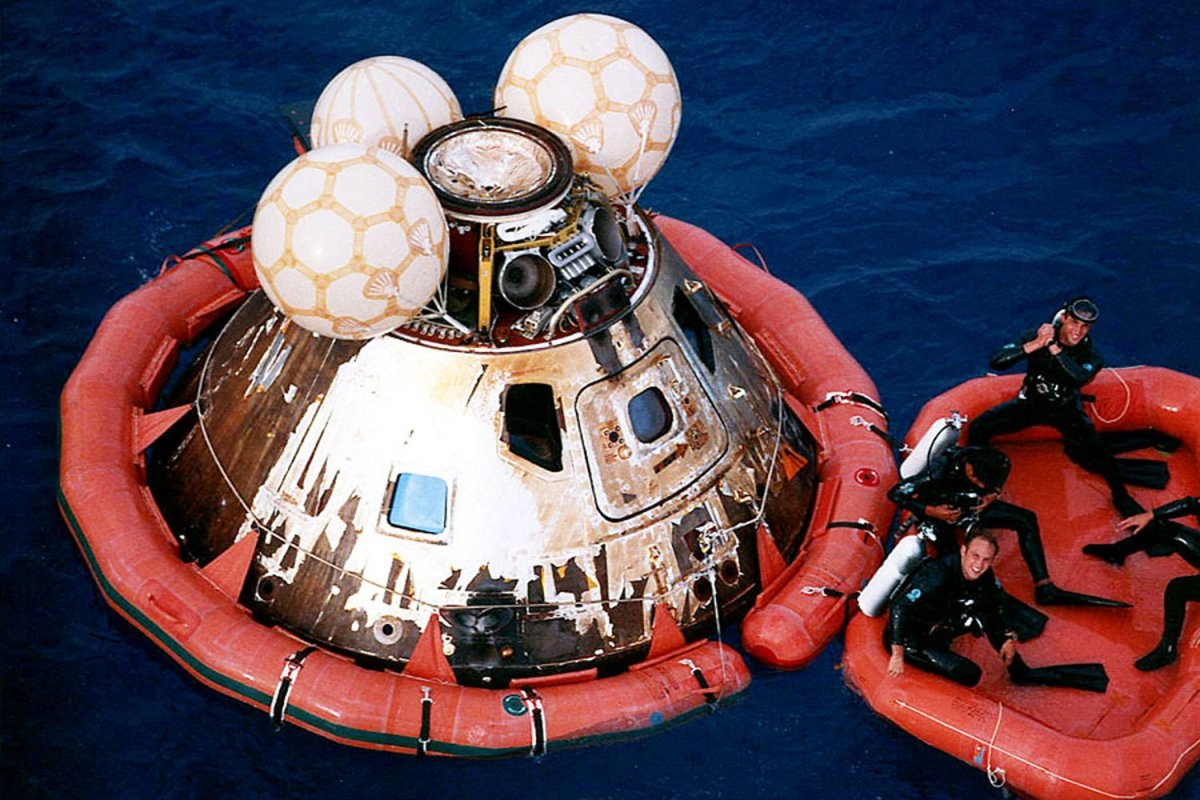 Аполлон 15 приводнение