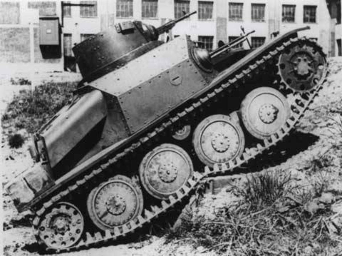 ČKD Ah-IV (R-1) авиармор