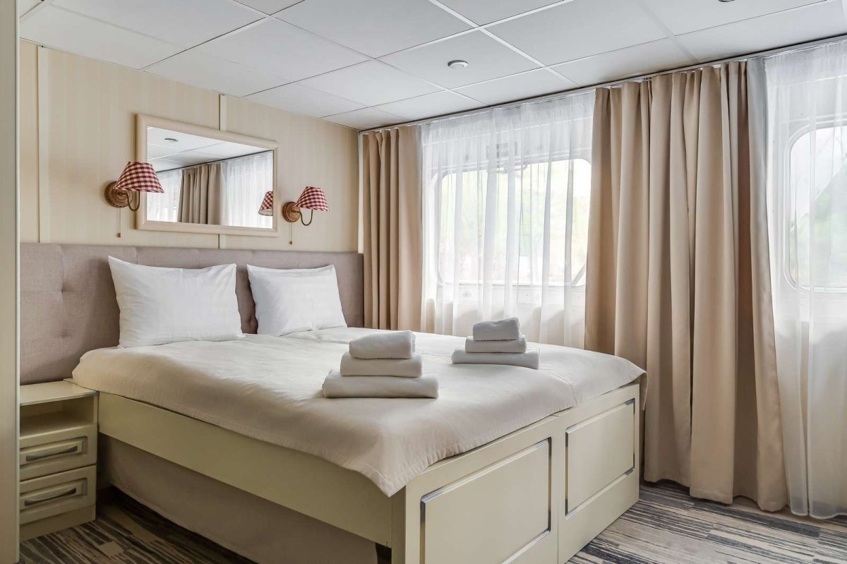 Теплоход Сергей Дягилев навигация 2024