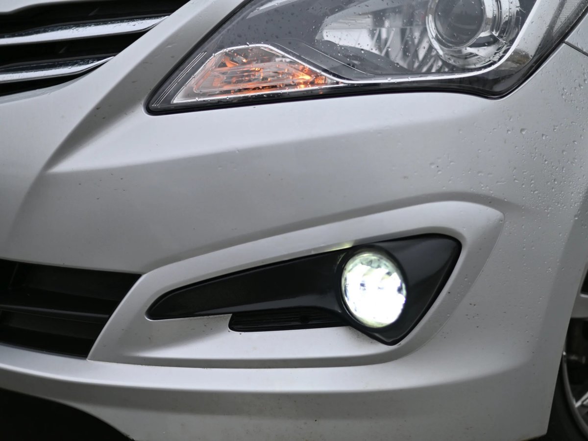 Led ПТФ Hyundai Solaris 2