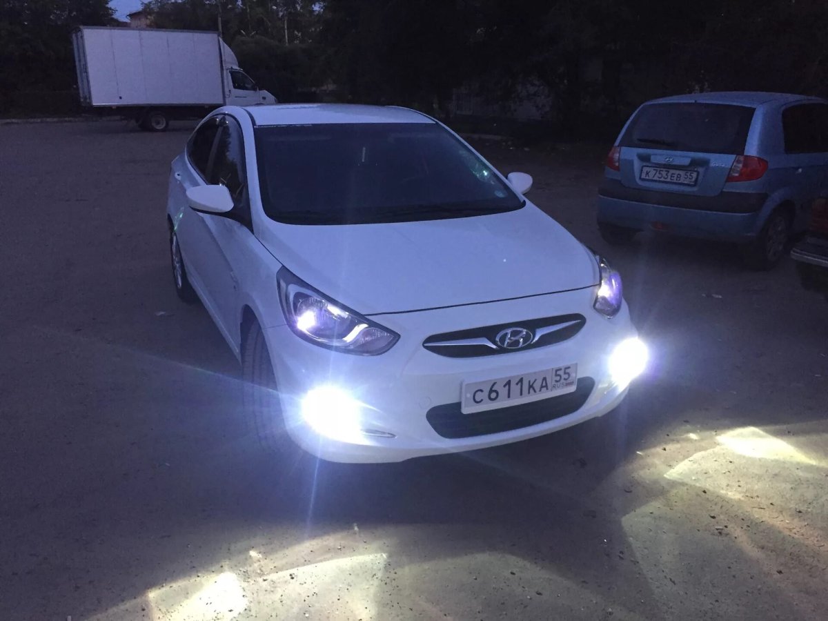 Hyundai Solaris 2 ксенон 6000 к