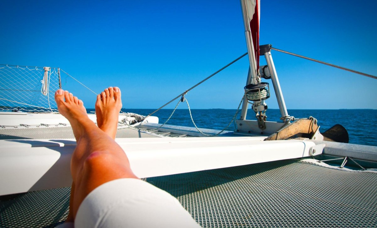 Ноги на яхте