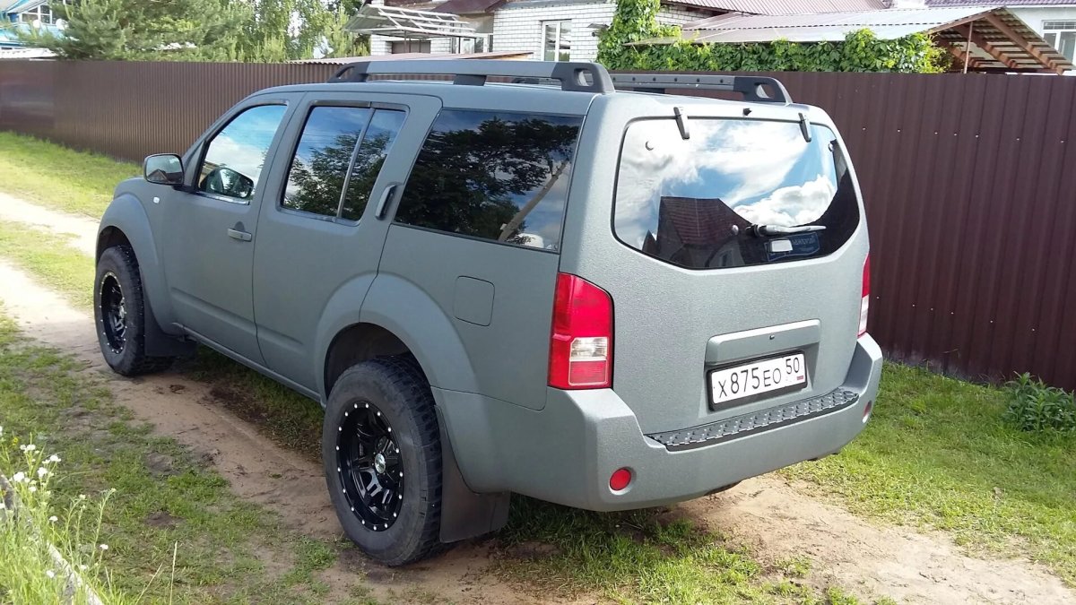 Nissan Pathfinder r51 серебристый