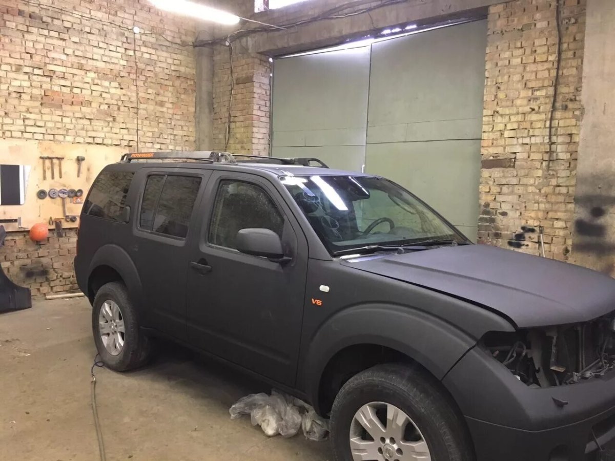 Ниссан Патфайндер 51 Раптор черный