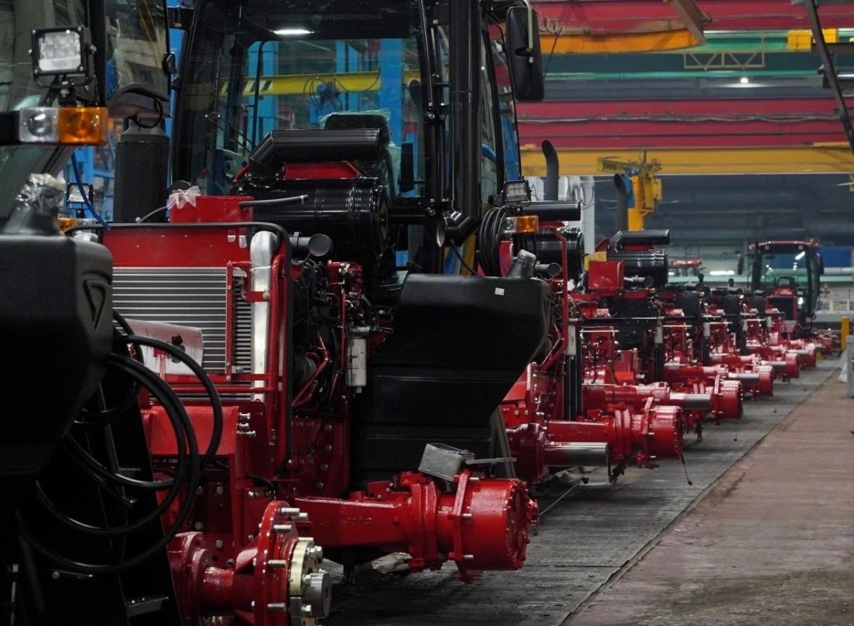 Производство тракторов 2023