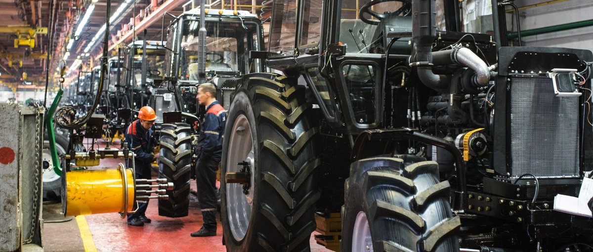 Тракторный завод МТЗ 82