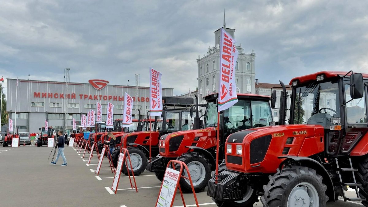 Тракторы Минский тракторный завод