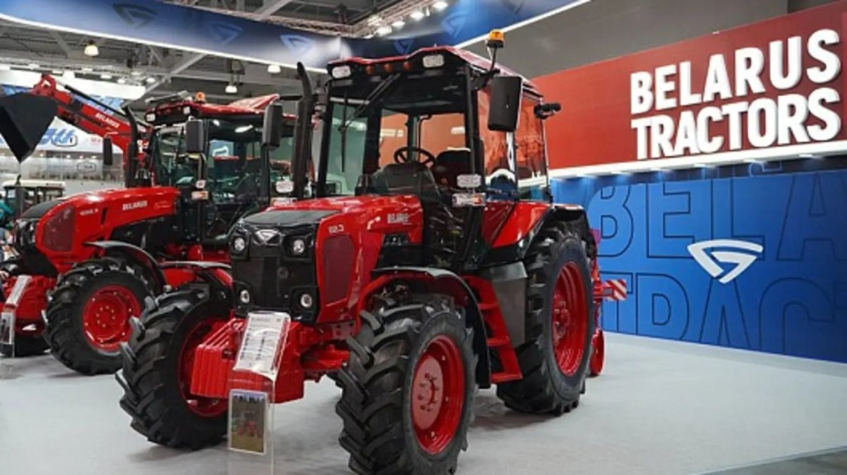 Трактор МТЗ Belarus-3522