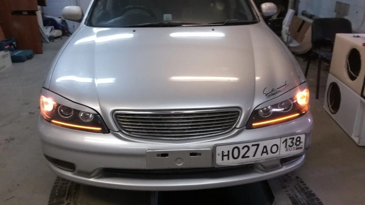 Ангельские глазки Ниссан Цефиро а33