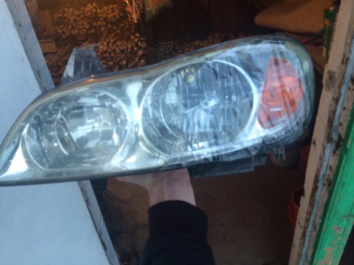 Фара ксенон Ниссан Максима а33