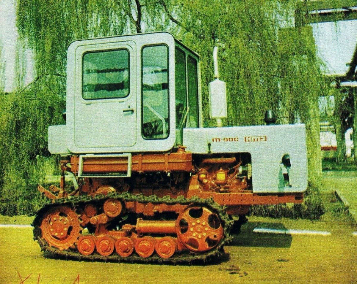 КТЗ 70 трактор