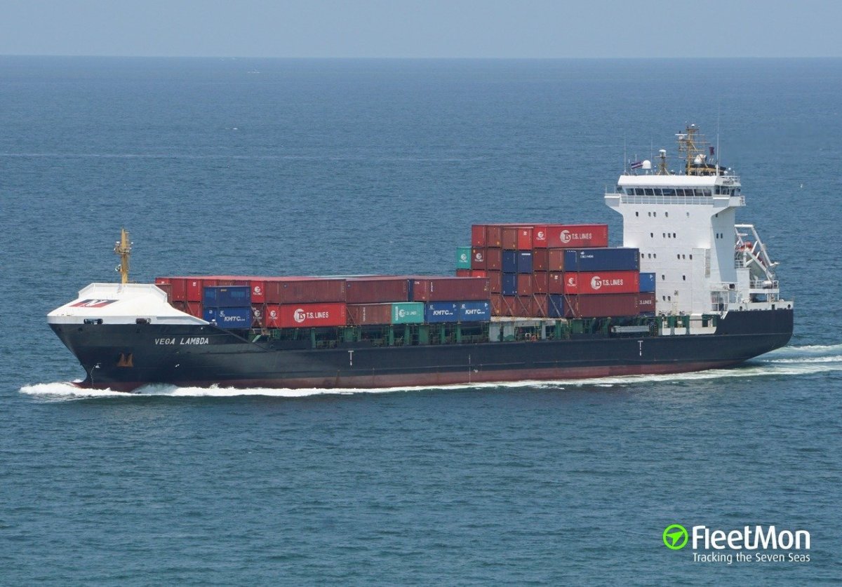 Контейнеровоз 25000 дедвейт