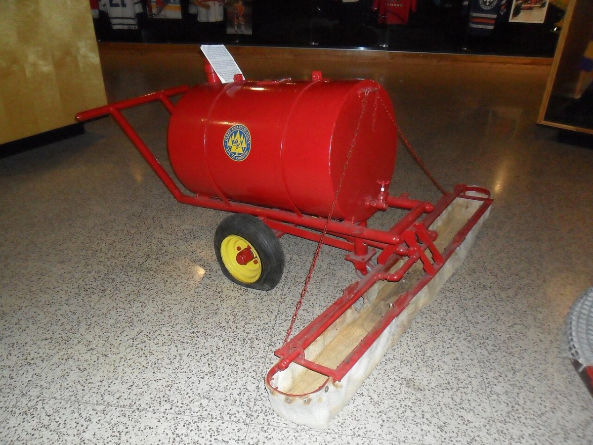 Ручной ресурфейсер лед 1