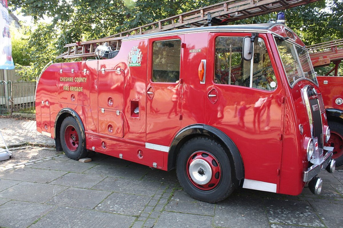 Dennis Truck