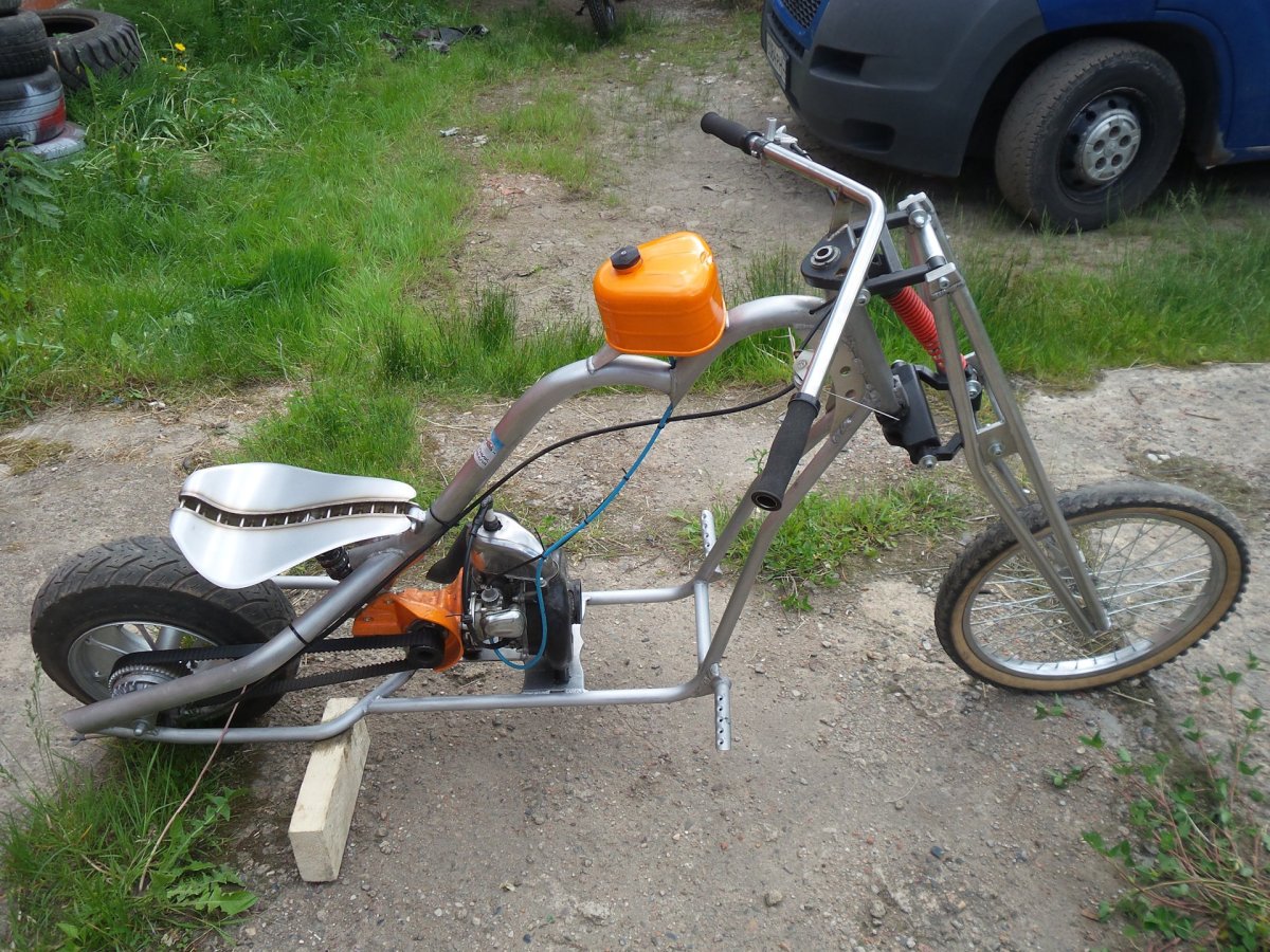 Минибайк из бензопилы Урал