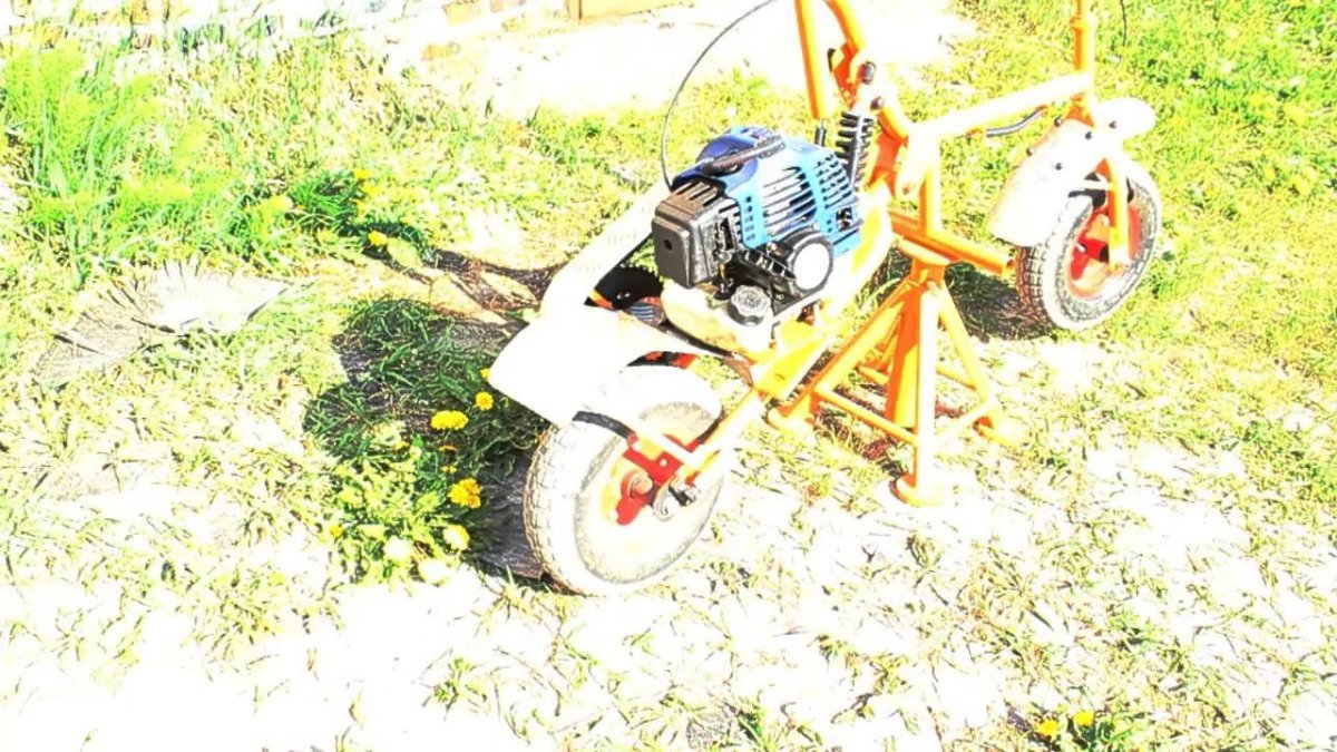 Мотовелосипед с мотором от бензокосы