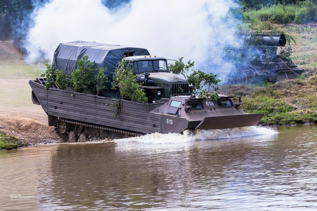 ПТС-2 плавающий Транспортер