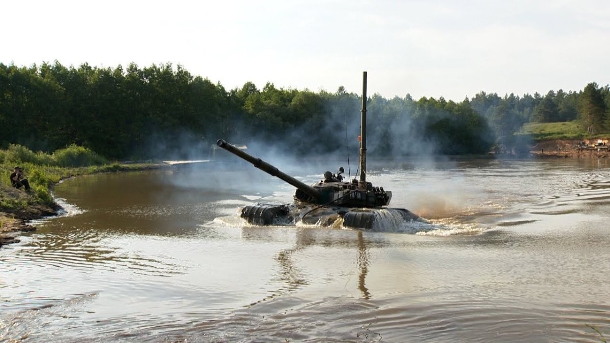 Преодоление танком водной преграды