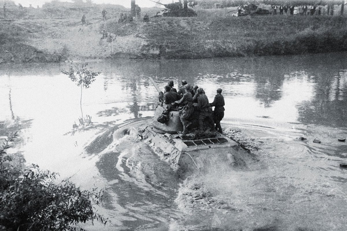 Переправа через реку Днестр 1944 год