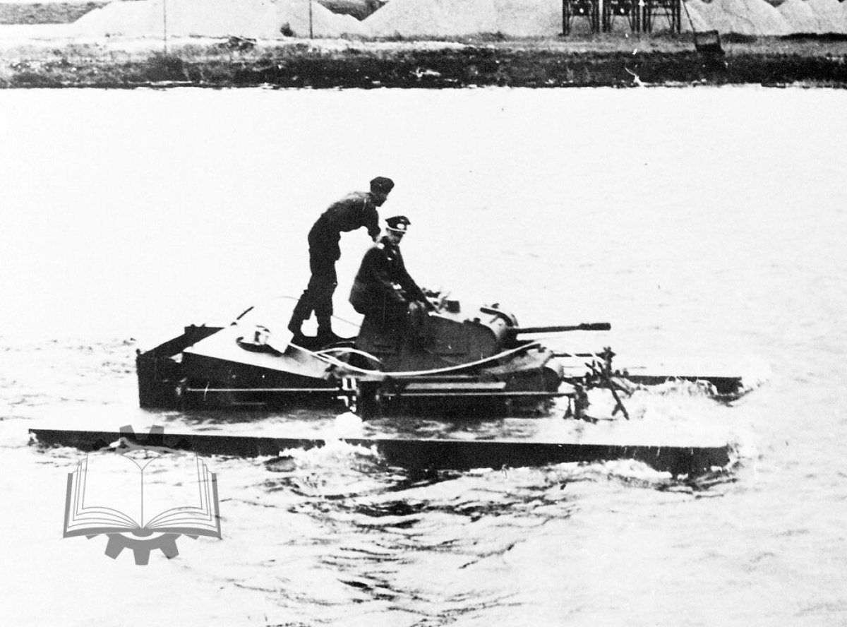 Плавающий танк вермахта