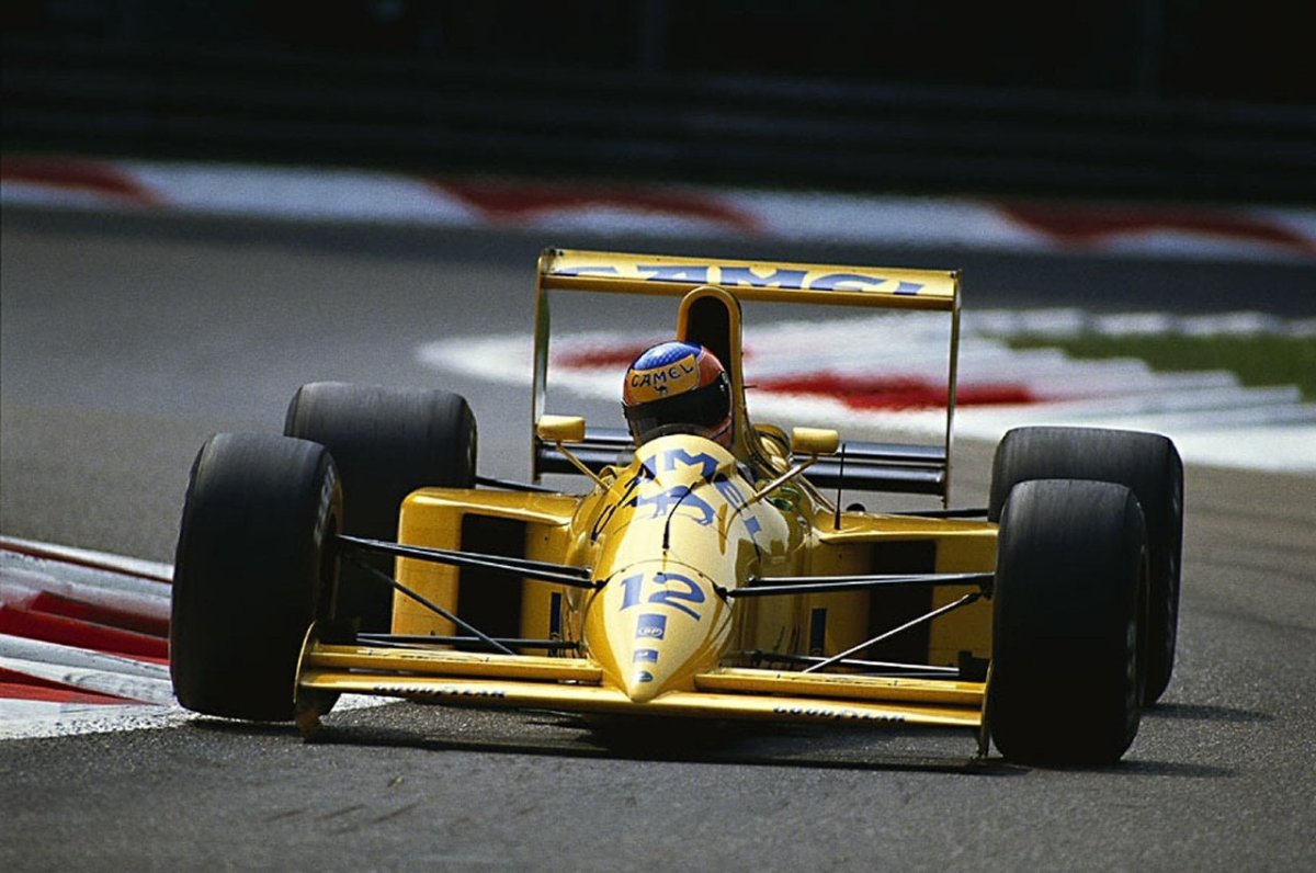 Лотус формула 1 1990