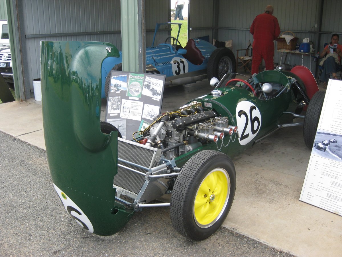 Lotus 12