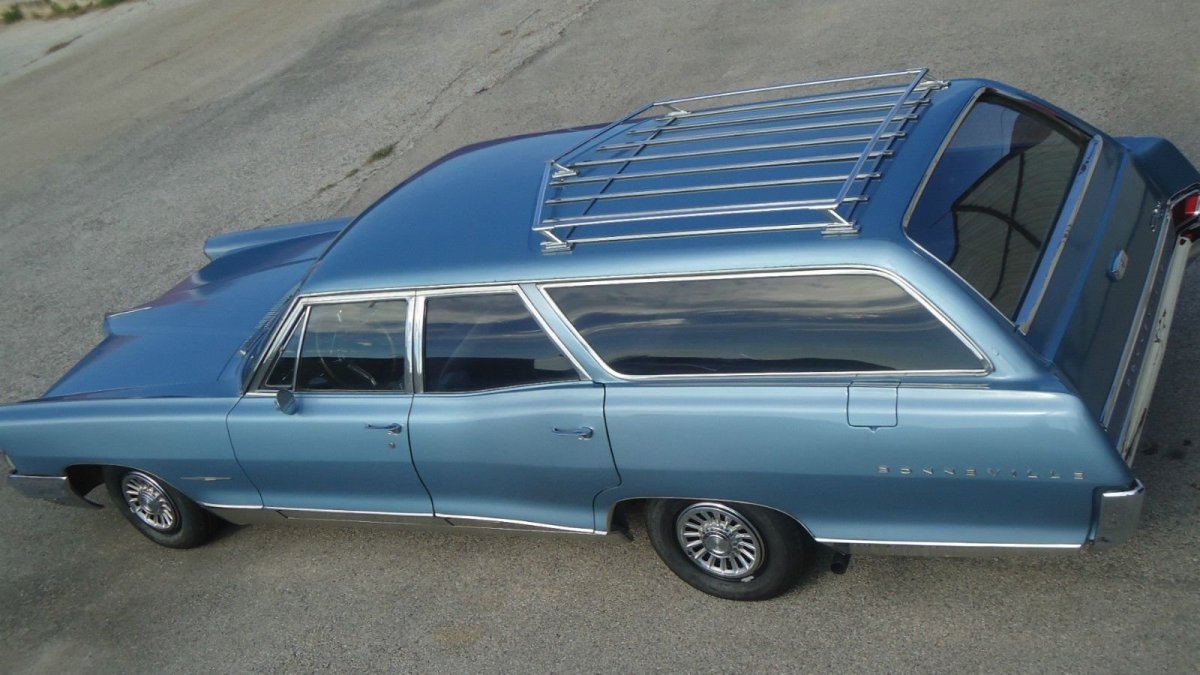 1965 Pontiac Bonneville Safari
