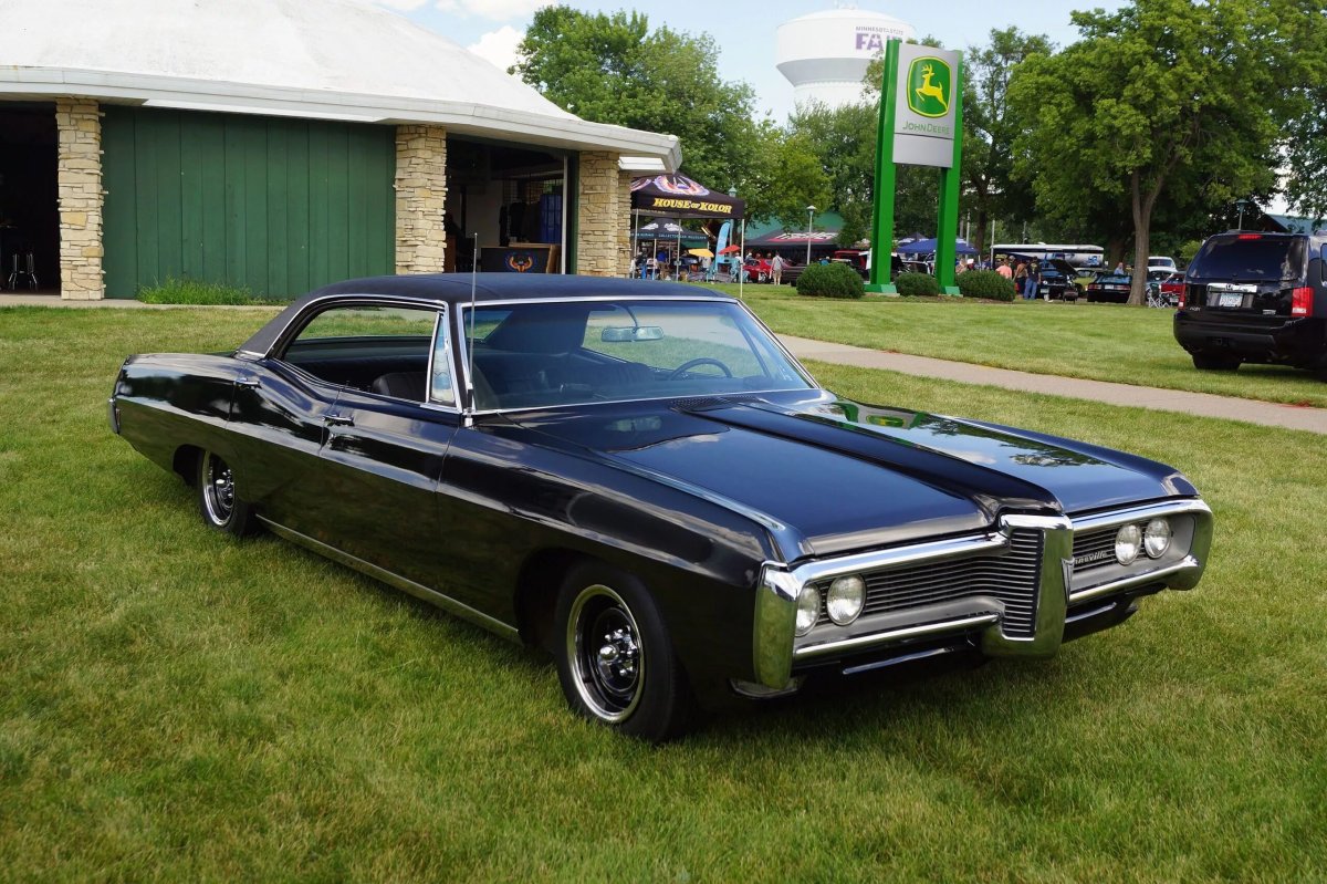 Кадиллак Бонневиль