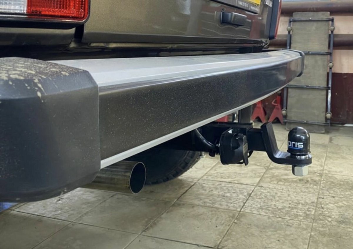 Фаркоп на ниву Урбан