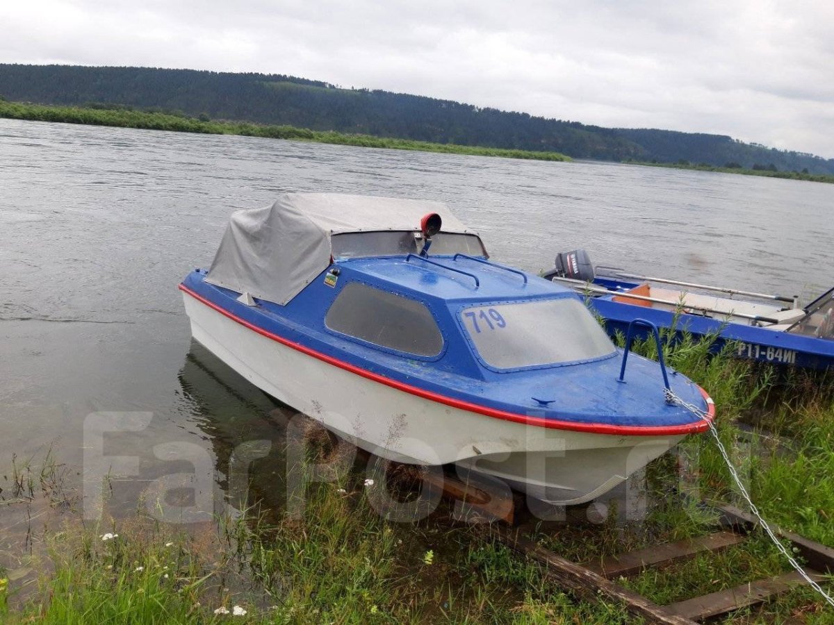 Катер Ладога