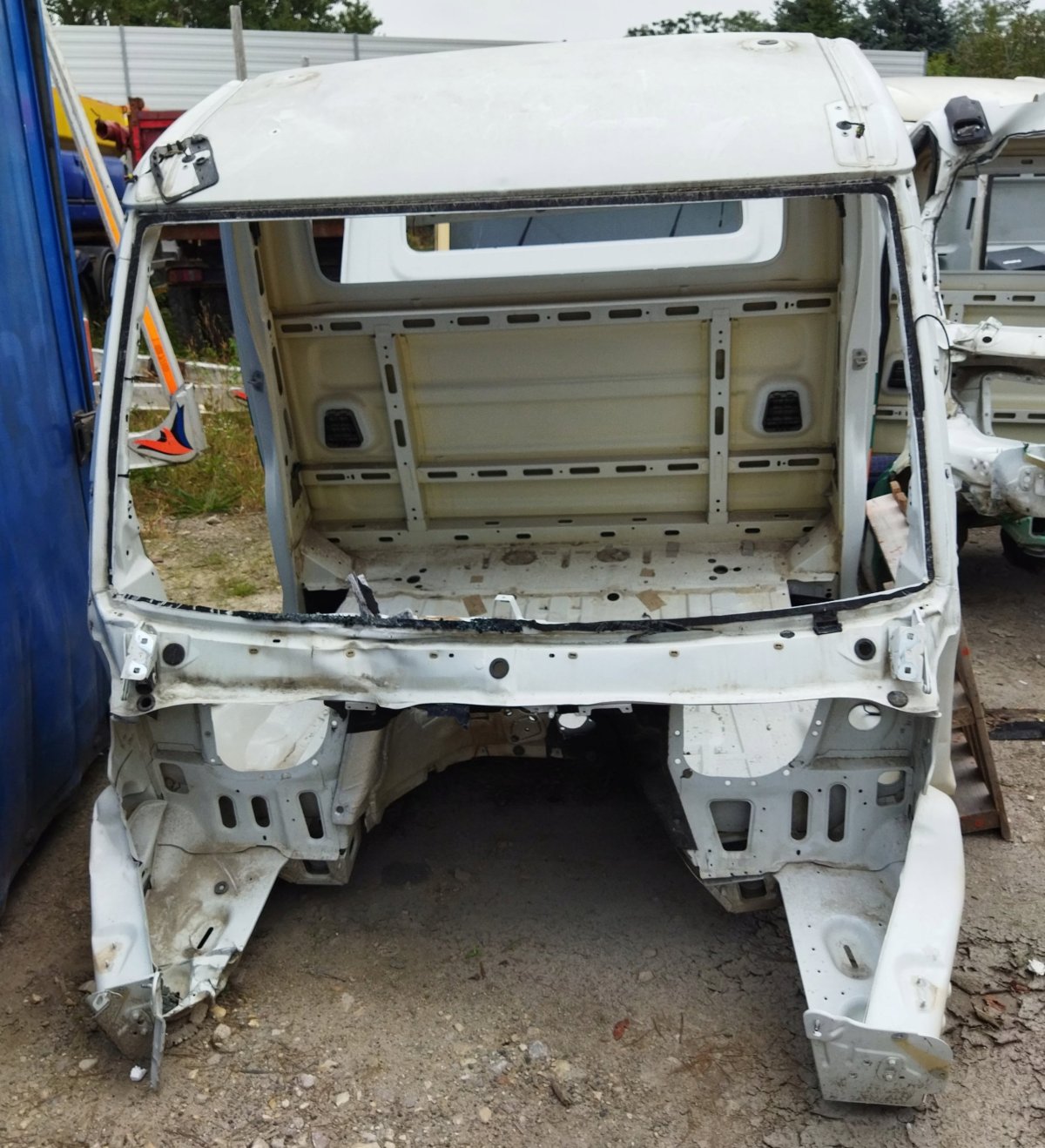 Крыша от Ивеко на Сканию