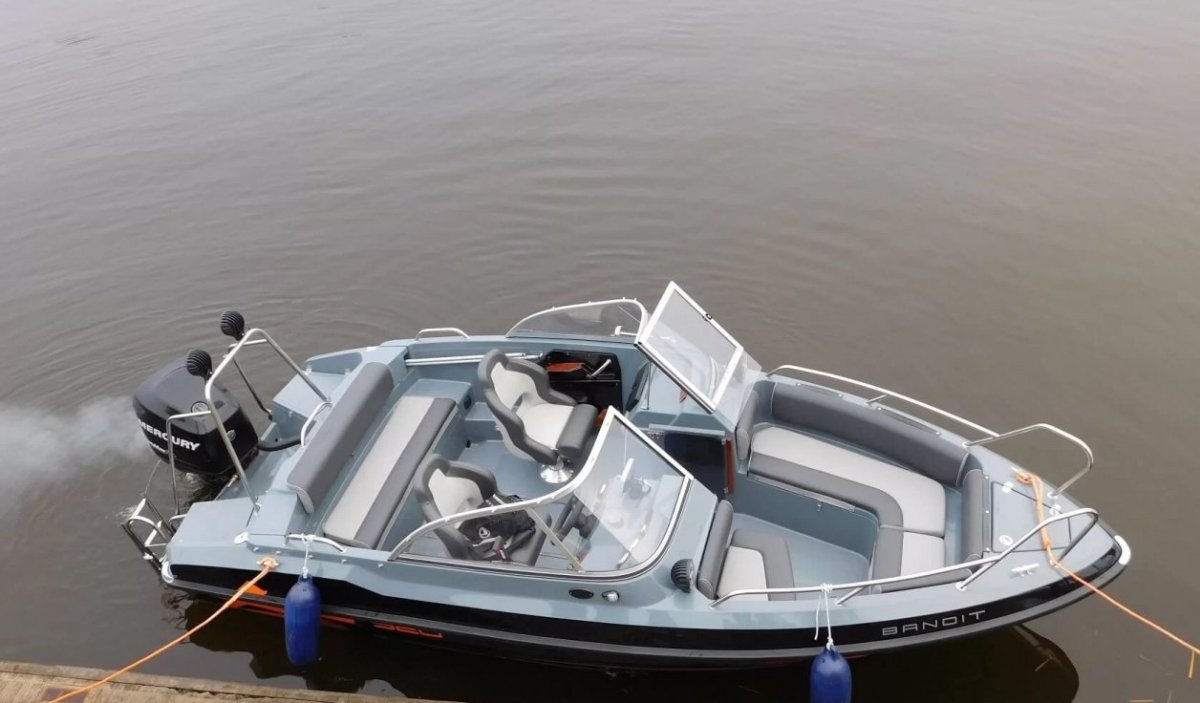 Бандит 520 катер