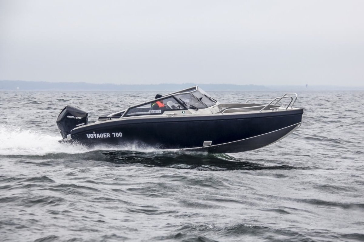 Лодка алюминиевая Волжанка Voyager 700