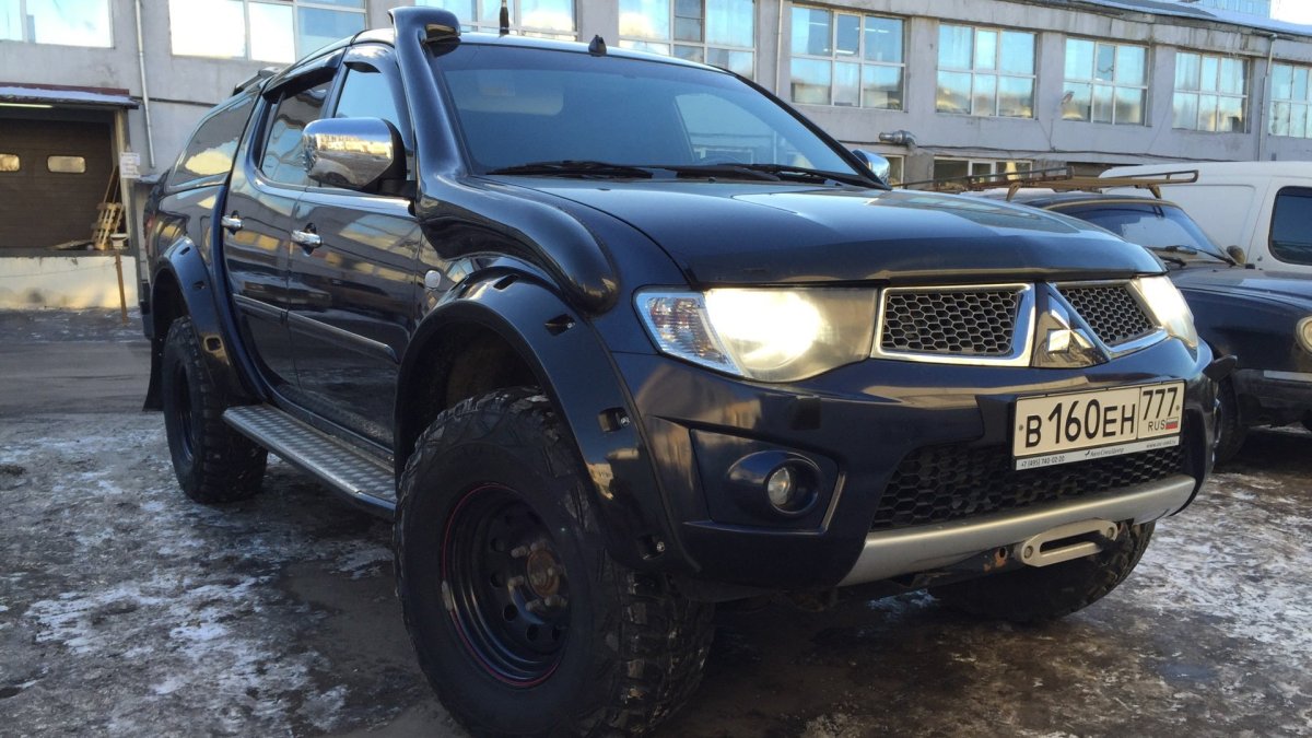Расширители арок Mitsubishi l200