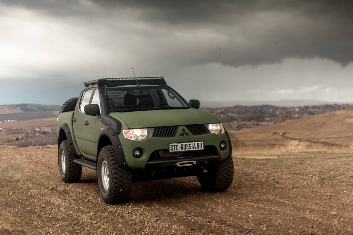 Mitsubishi l200 экспедиционный