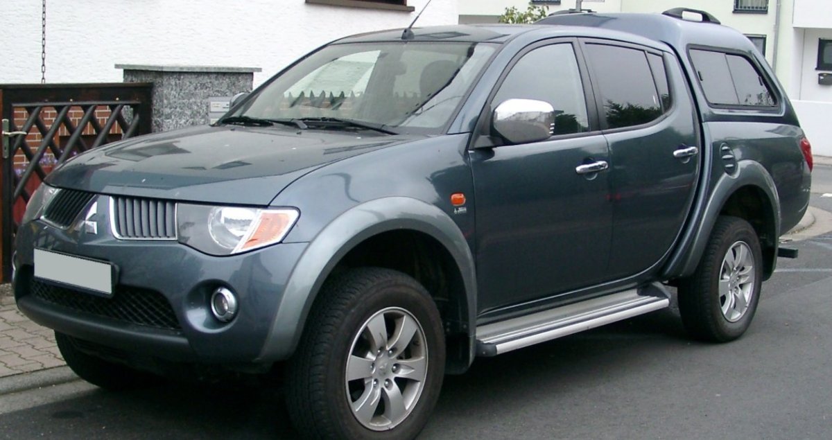 Митсубиси л200