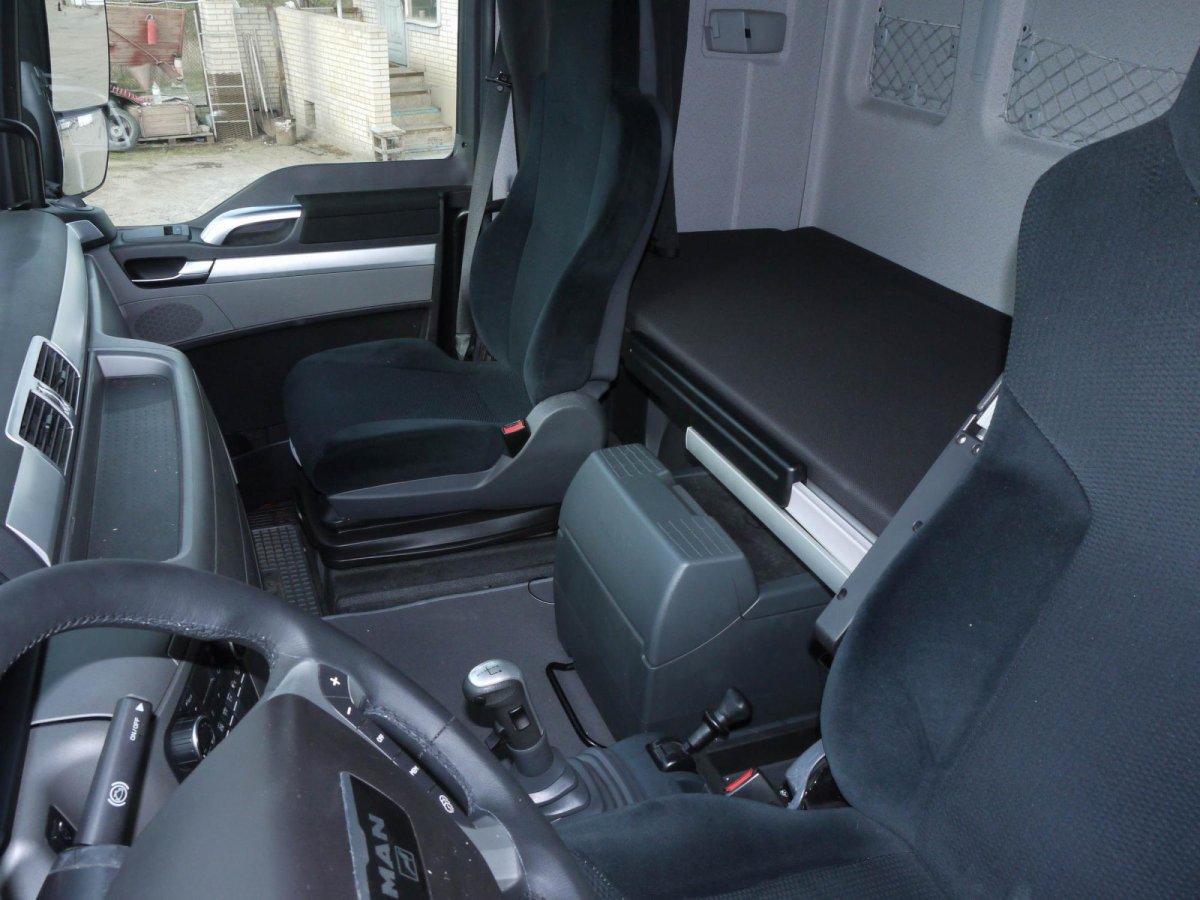 Man TGX 18.440 кабина
