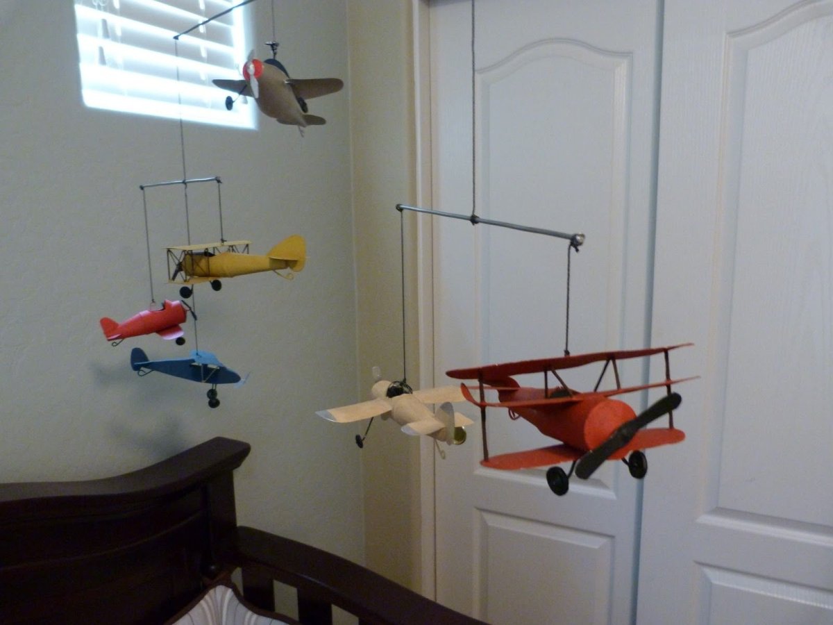 Модели самолетов подвешенные