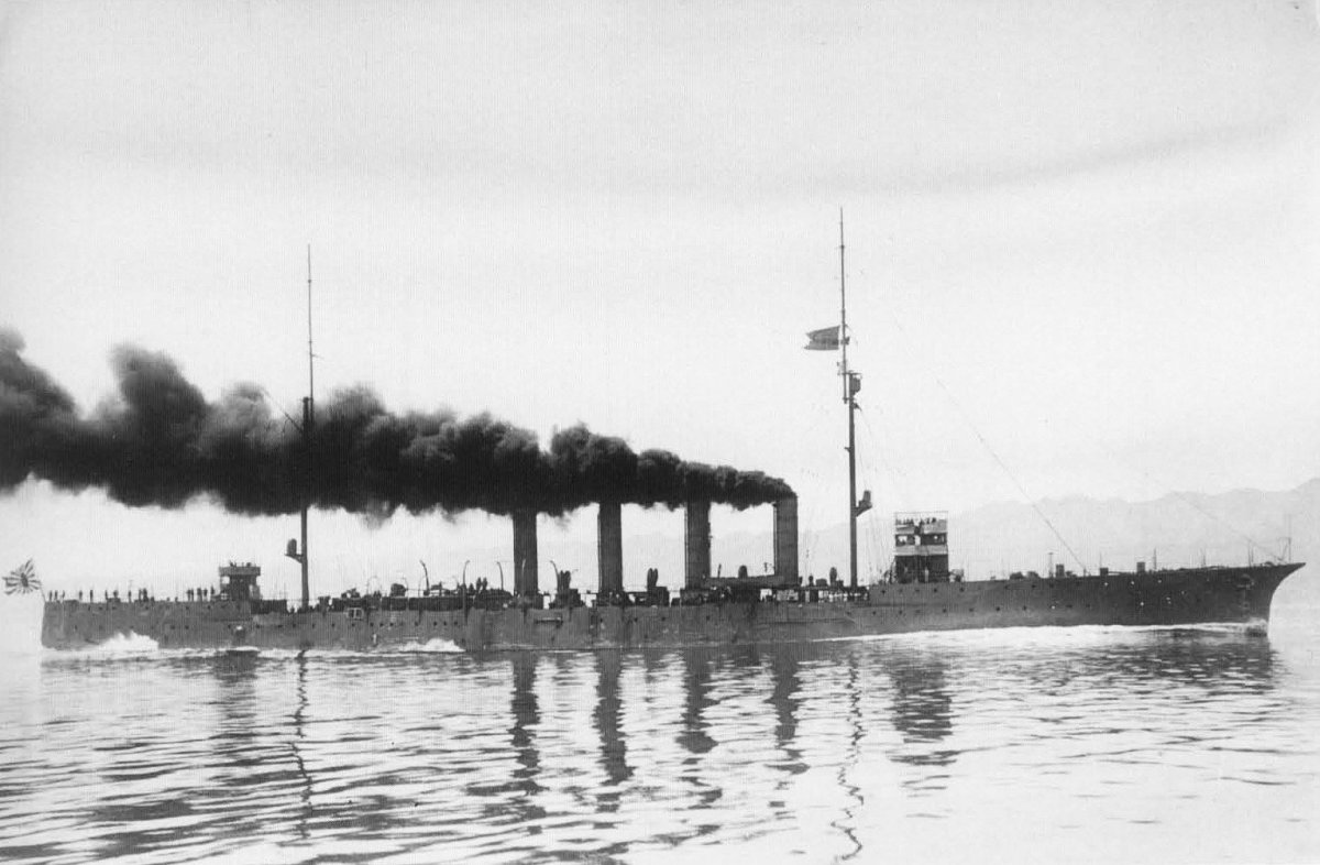 Крейсер Нанива